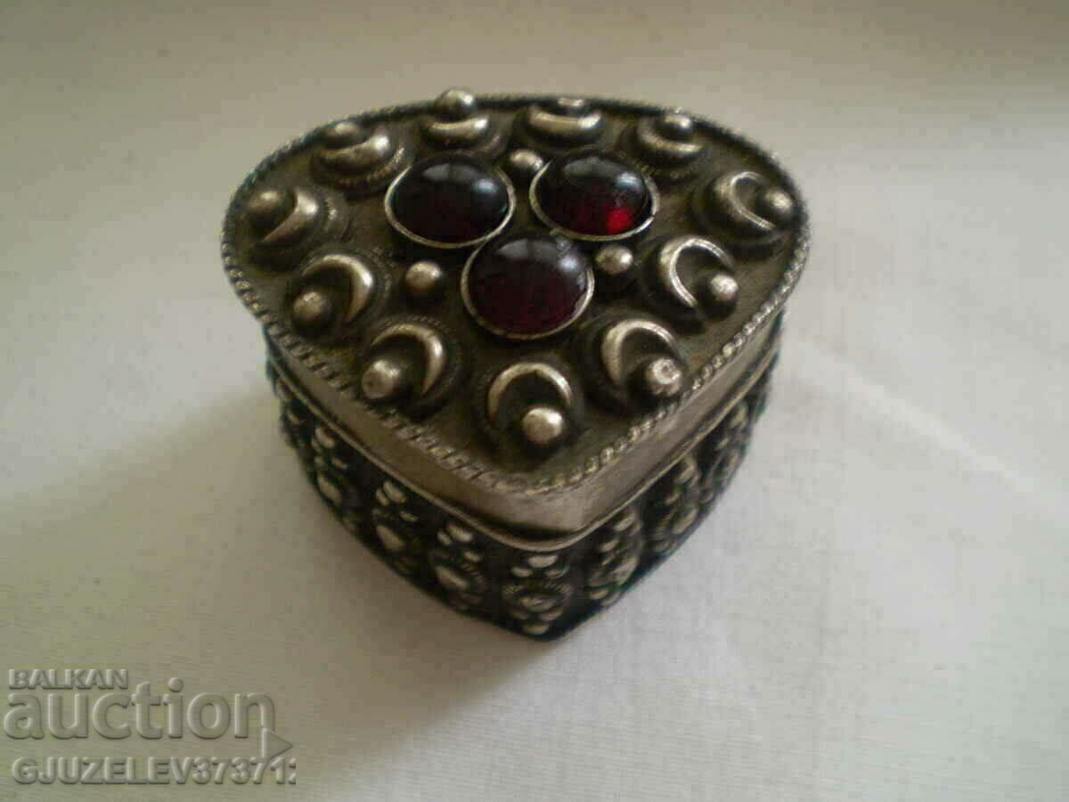 jewelry box with silver plated vintage style jewelry box with silver plated vintage style