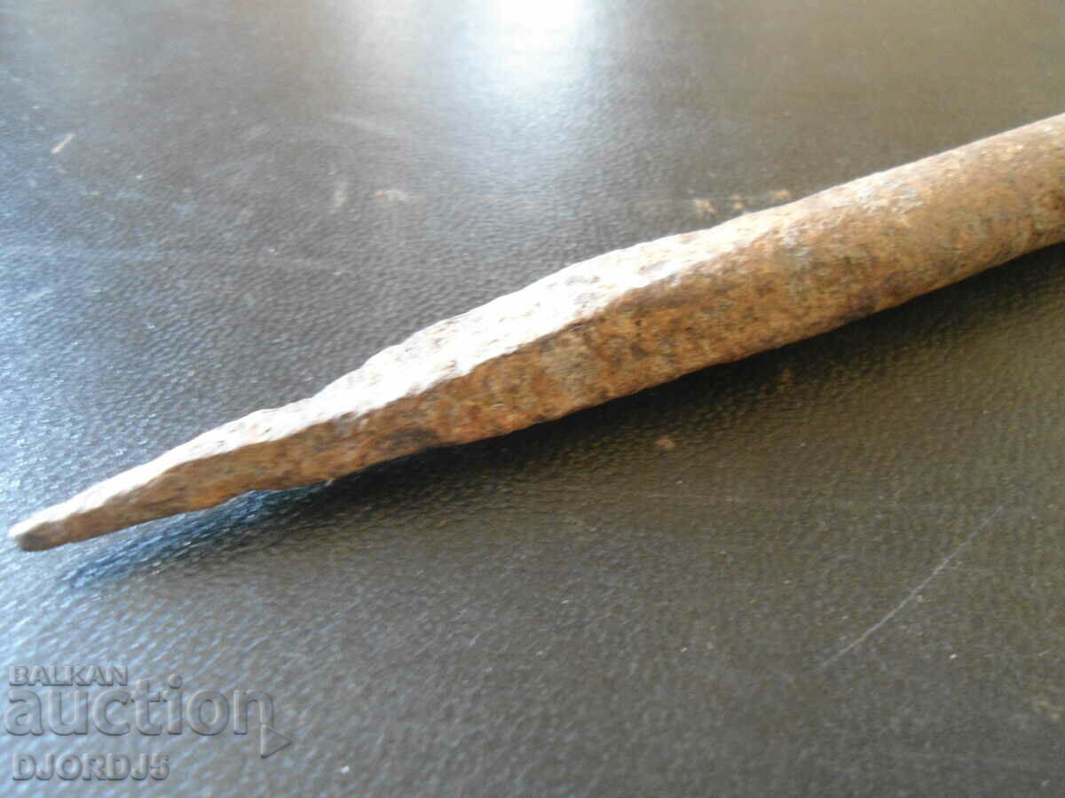 Old wrought iron with price 3.00 BGN | € 1.53 Old wrought iron with price 3.00 BGN | € 1.53