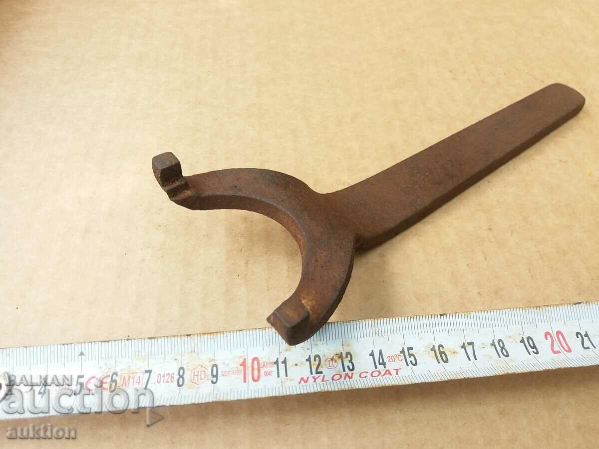 ИНСТРУМЕНТ, КЛЮЧ - ИНТЕРЕСЕН КОВАНО ЖЕЛЯЗО - 5 ИНСТРУМЕНТ, КЛЮЧ - ИНТЕРЕСЕН КОВАНО ЖЕЛЯЗО - 5