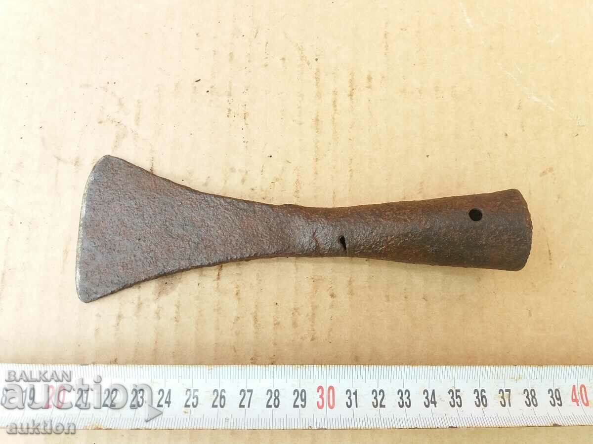 Auction WROUGHT REVIVAL SCRATCH - CRANE Auction WROUGHT REVIVAL SCRATCH - CRANE