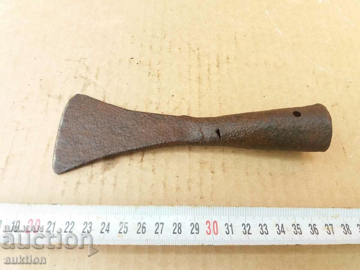 Delivery of WROUGHT REVIVAL SCRATCH - CRANE Delivery of WROUGHT REVIVAL SCRATCH - CRANE