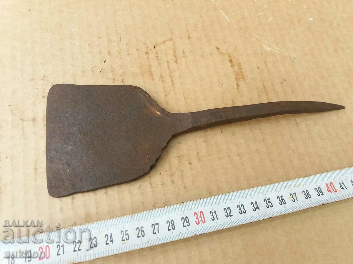 Delivery of WROUGHT REVIVAL SCRATCH - CRANE