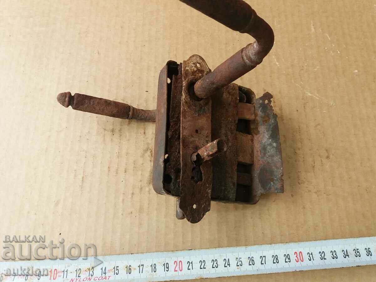 Delivery of REVIVAL LOCK - WROUGHT IRON Delivery of REVIVAL LOCK - WROUGHT IRON