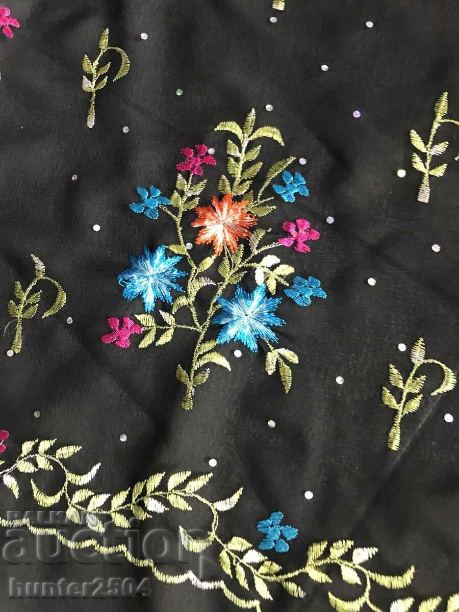 Sari-530/112 cm, material negru transparent cu preț € 25.95 | 50.75 BGN Sari-530/112 cm, material negru transparent cu preț € 25.95 | 50.75 BGN