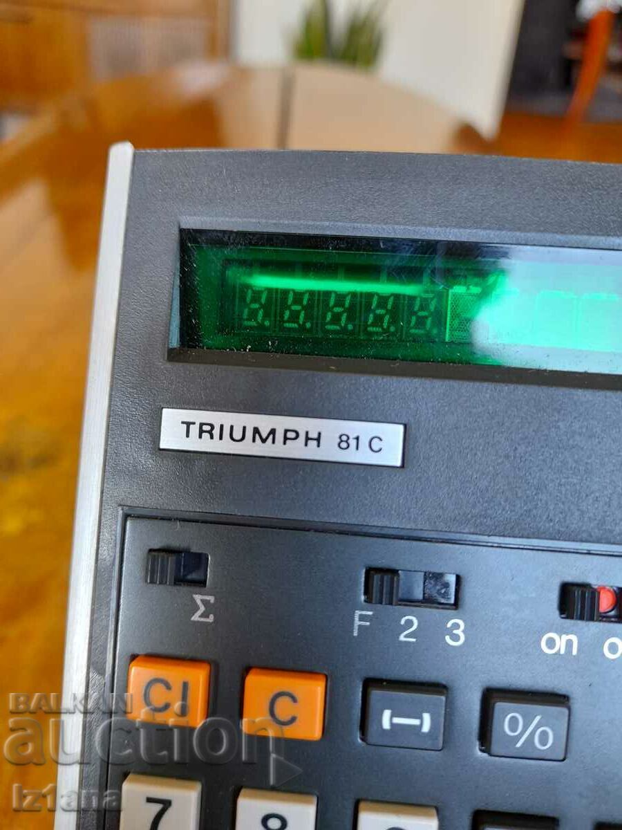 Auction Old calculator Triumph 81C Auction Old calculator Triumph 81C