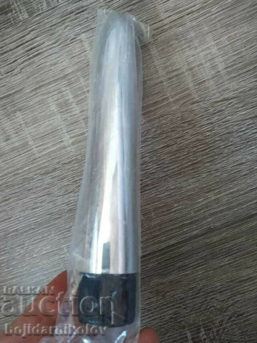 VIBRATOR CLASIC NOU. Argintiu cu preț 19.98 BGN | € 10.22 VIBRATOR CLASIC NOU. Argintiu cu preț 19.98 BGN | € 10.22