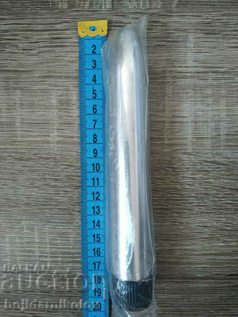 Livrarea VIBRATOR CLASIC NOU. Argintiu Livrarea VIBRATOR CLASIC NOU. Argintiu