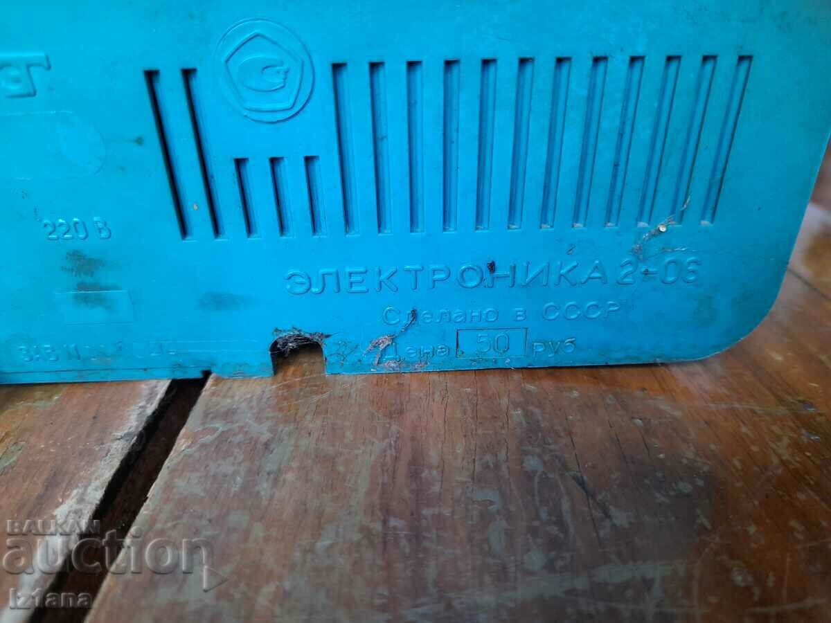 Old Clock Electronics 2-06 - 5