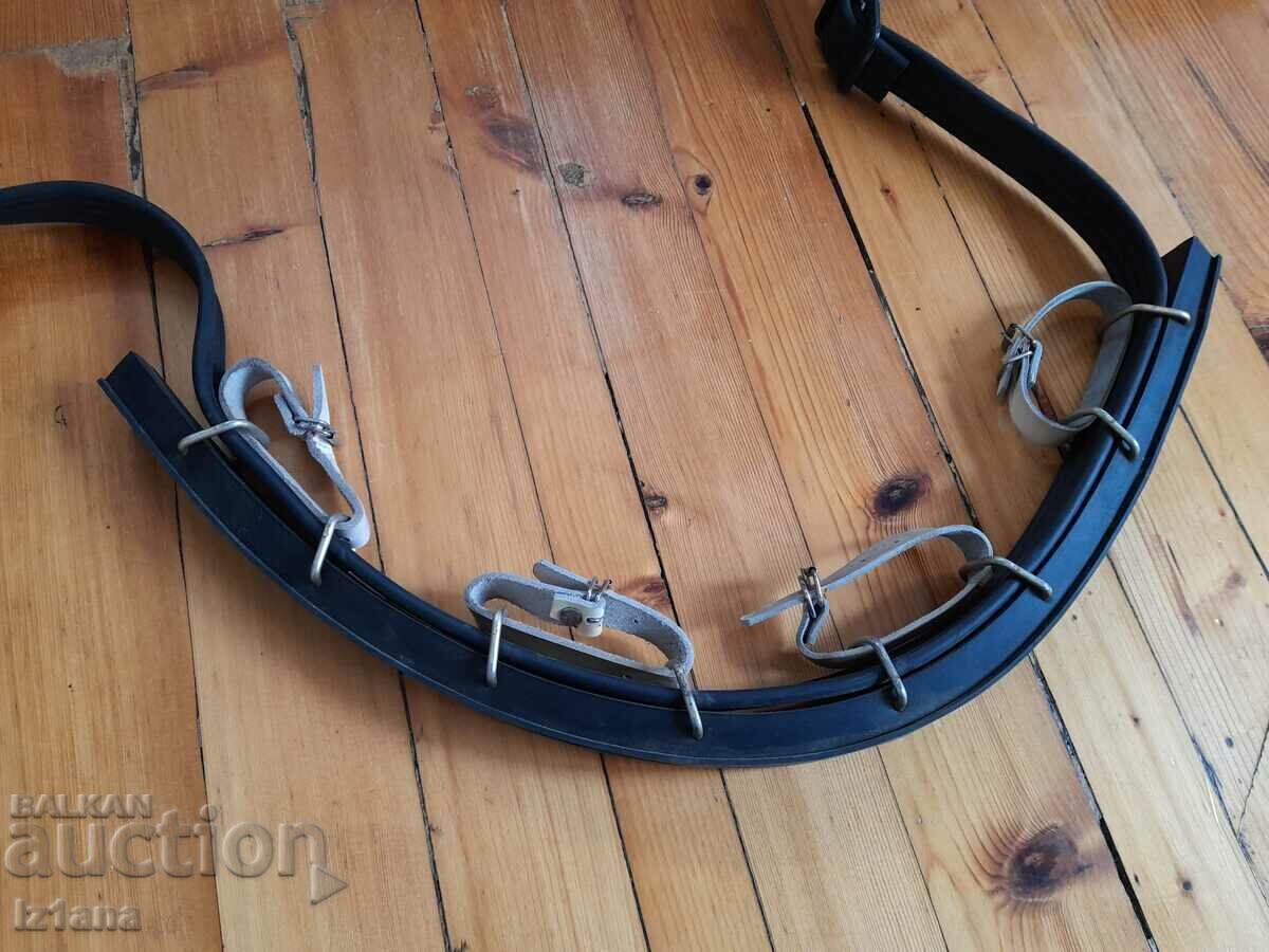 Auction Old car ski racks Auction Old car ski racks