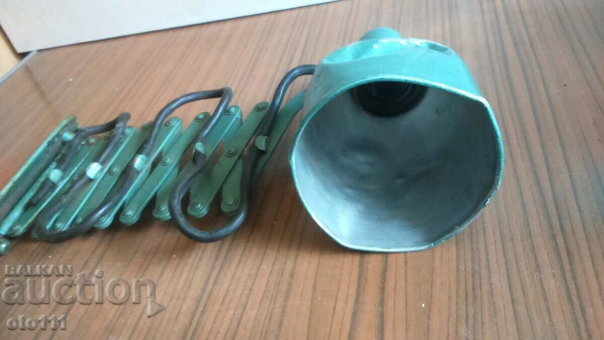 Auction OLD STRETCH LAMP Auction OLD STRETCH LAMP