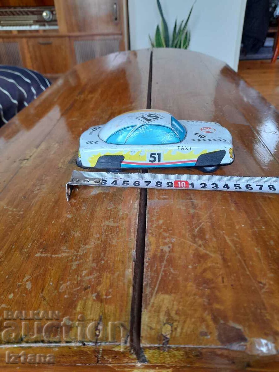 Auction Old car, stroller Auction Old car, stroller