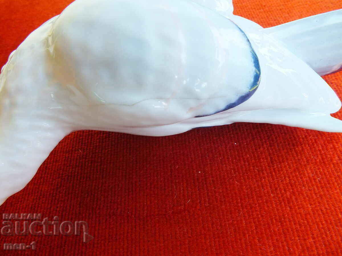 Porcelain figure, plastic, statuette, porcelain of the USSR with price 40.00 BGN | € 20.45 Porcelain figure, plastic, statuette, porcelain of the USSR with price 40.00 BGN | € 20.45