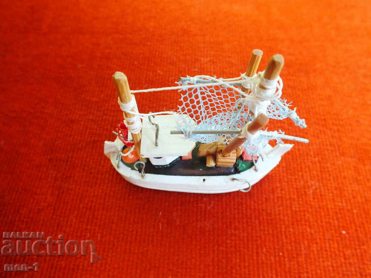 Auction Fishing boat Auction Fishing boat