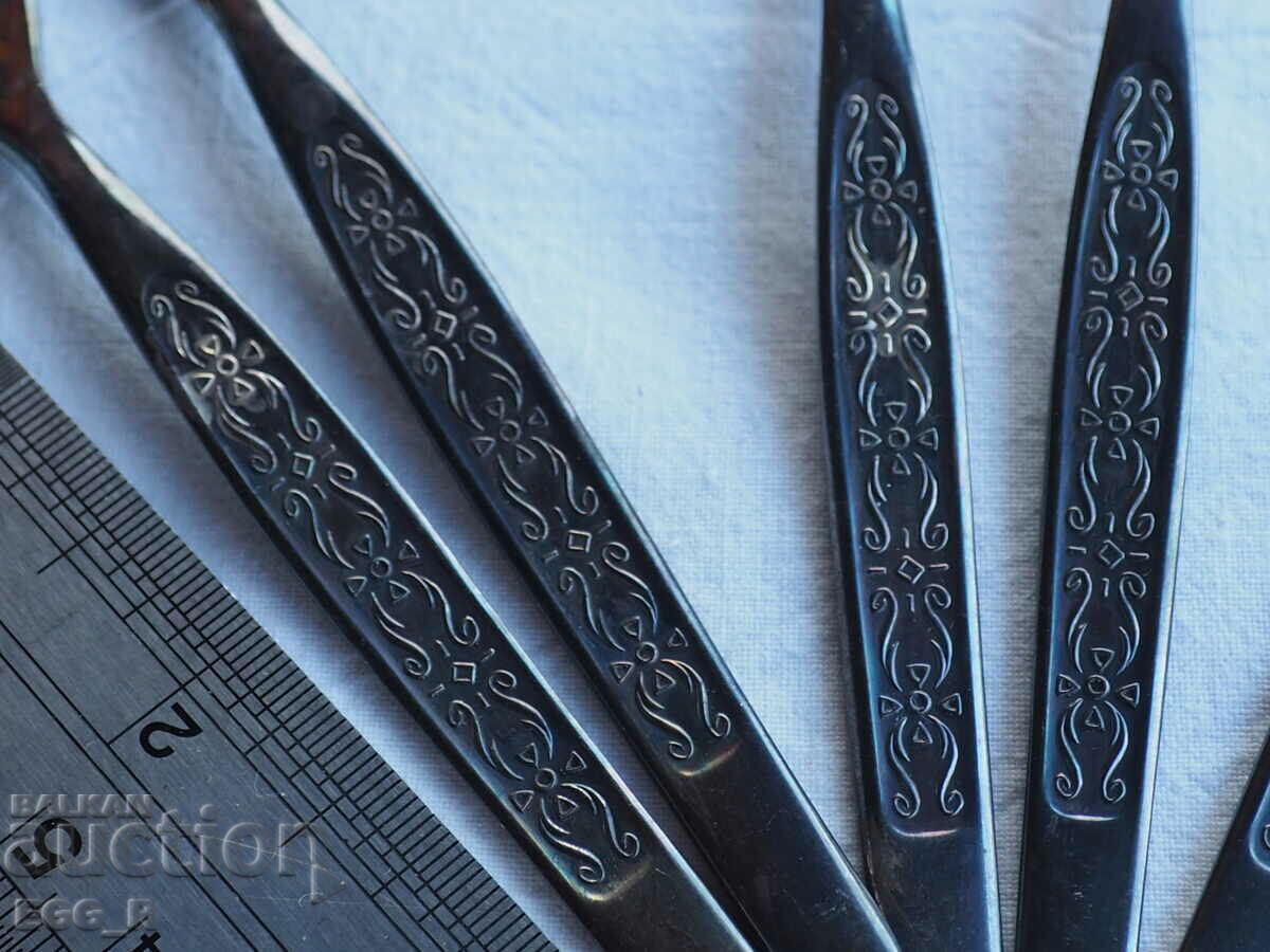 Silver-plated forks BMF 100 new solid 6 pcs. with price 12.00 BGN | € 6.14 Silver-plated forks BMF 100 new solid 6 pcs. with price 12.00 BGN | € 6.14