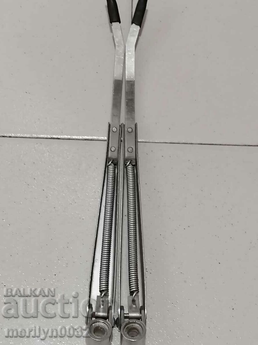 Wipers with feathers 2 pieces for Lada VAZ NEW with price 68.00 BGN | € 34.77