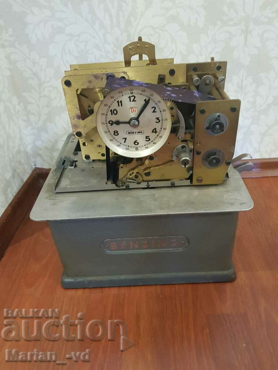 Old machine for attendance at a factory with a watch with price 450.00 BGN | € 230.08