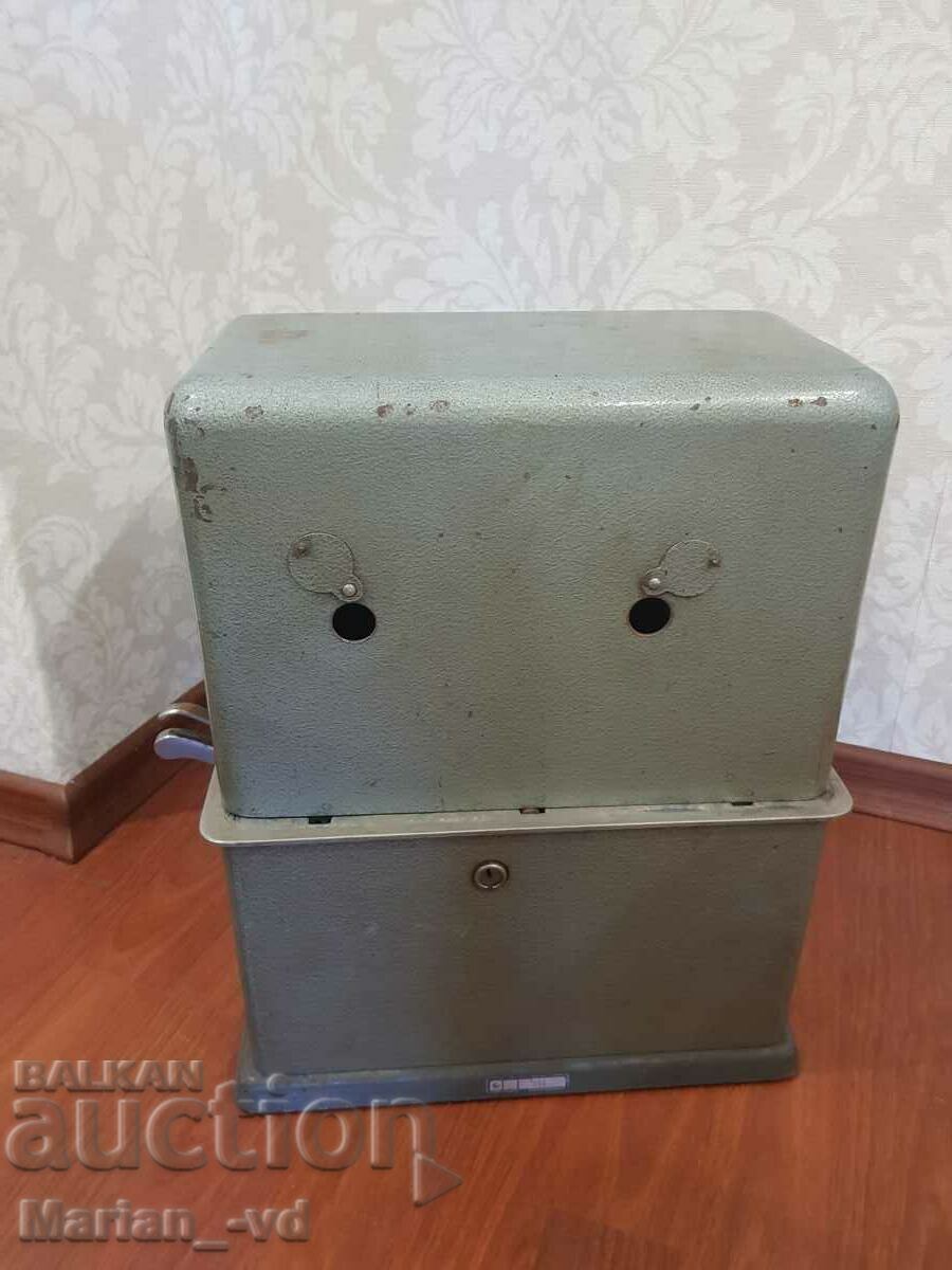 Old machine for attendance at a factory with a watch - 7