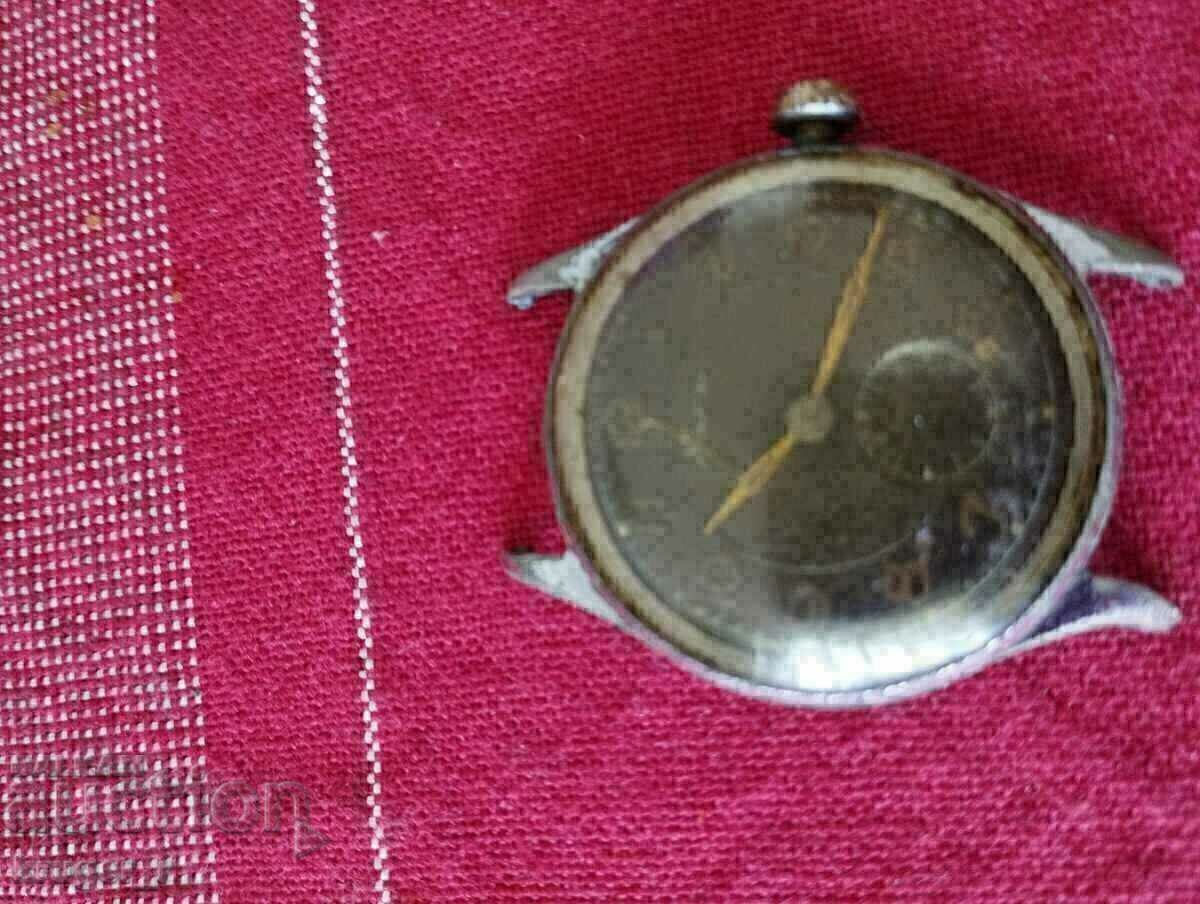 Auction  Old clock DAGGER