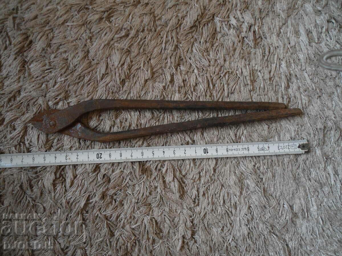 Old specialized pliers - 5 Old specialized pliers - 5