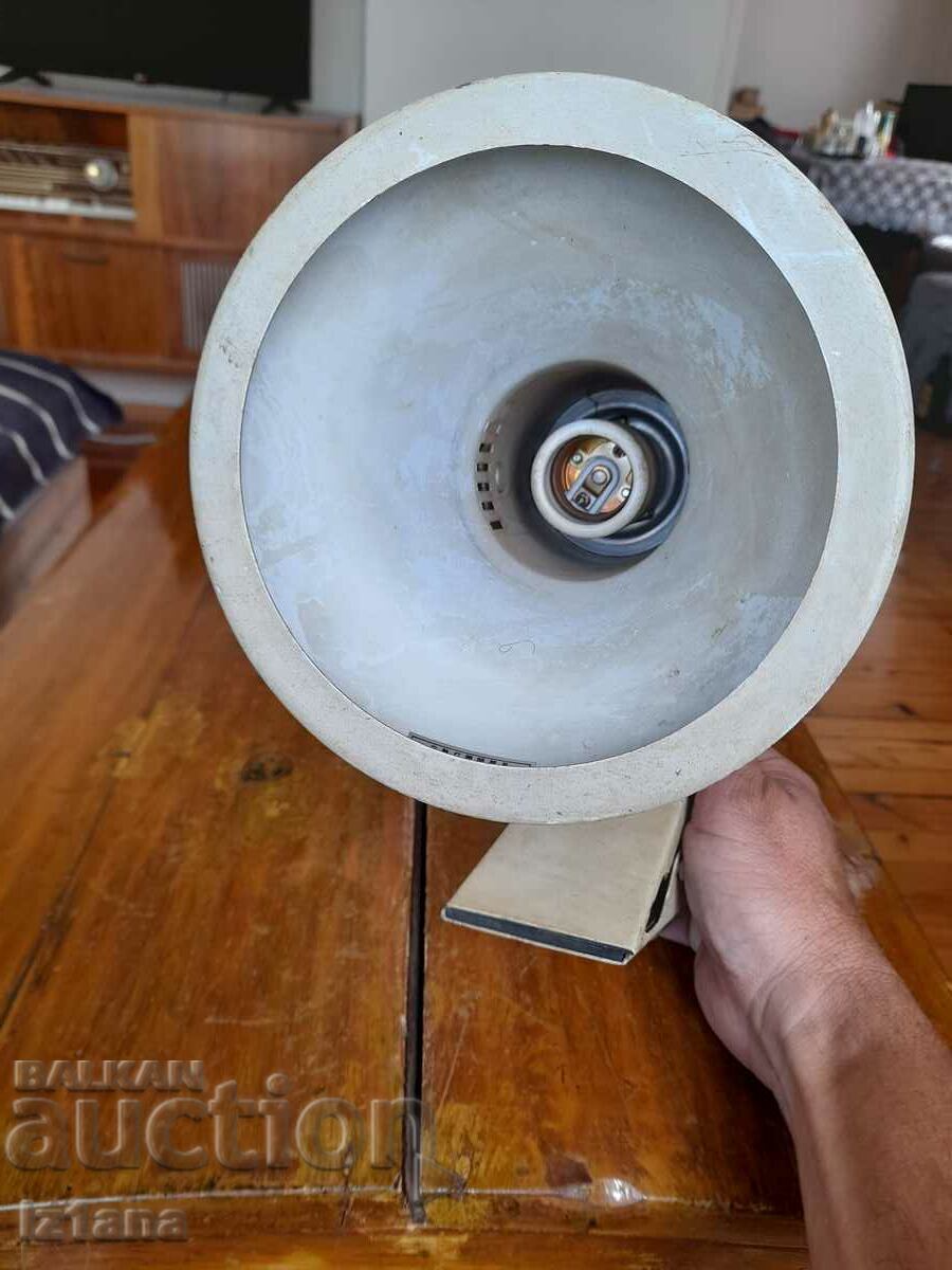 Old table lamp with price 28.00 BGN | € 14.32 Old table lamp with price 28.00 BGN | € 14.32