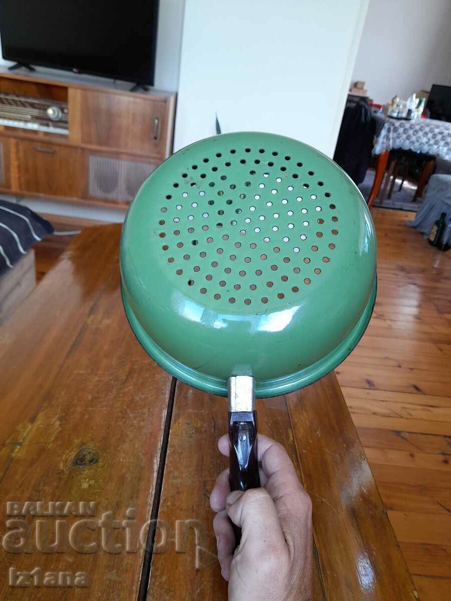 Auction Old enameled strainer, colander Auction Old enameled strainer, colander