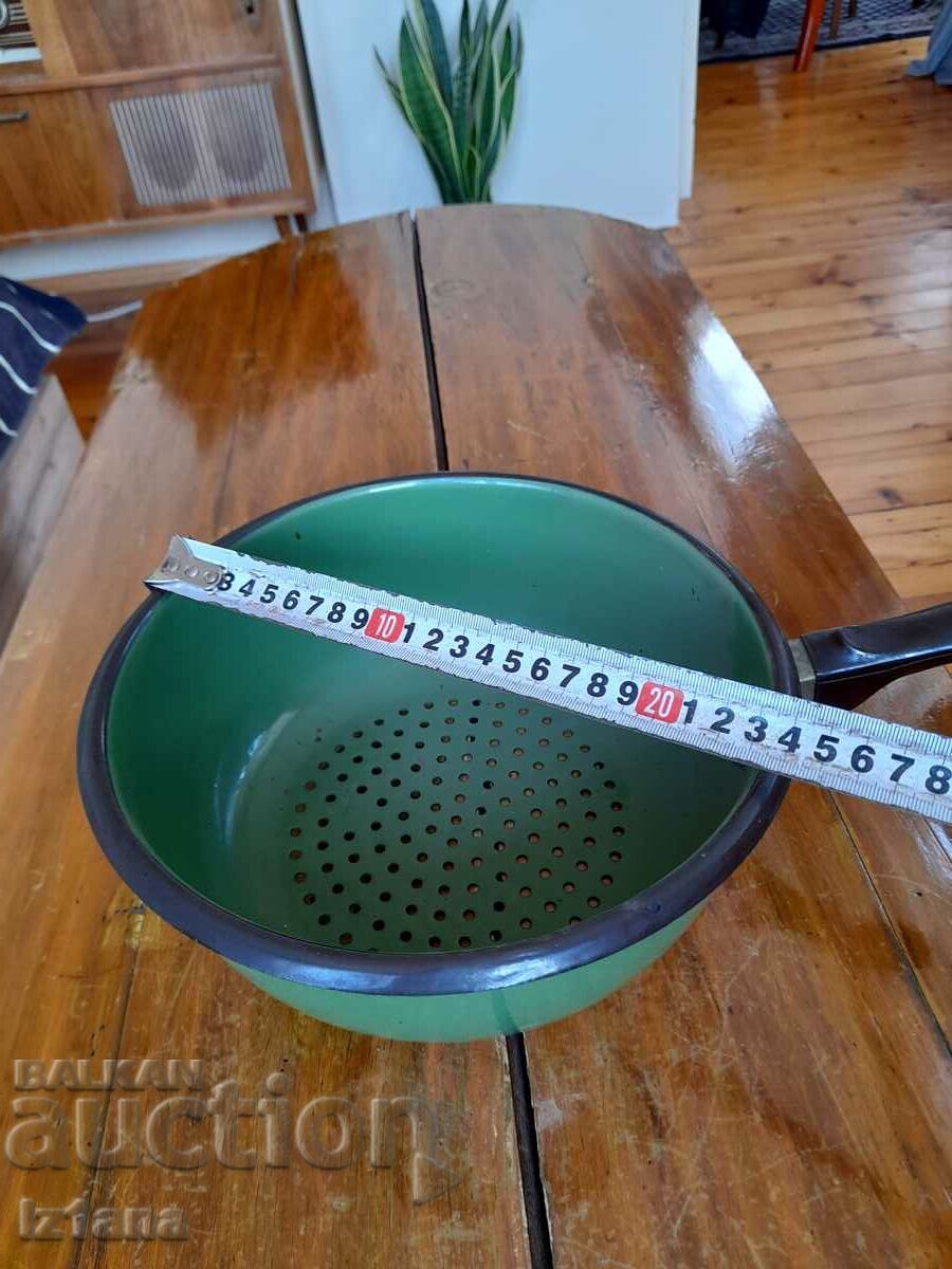 Delivery of Old enameled strainer, colander Delivery of Old enameled strainer, colander