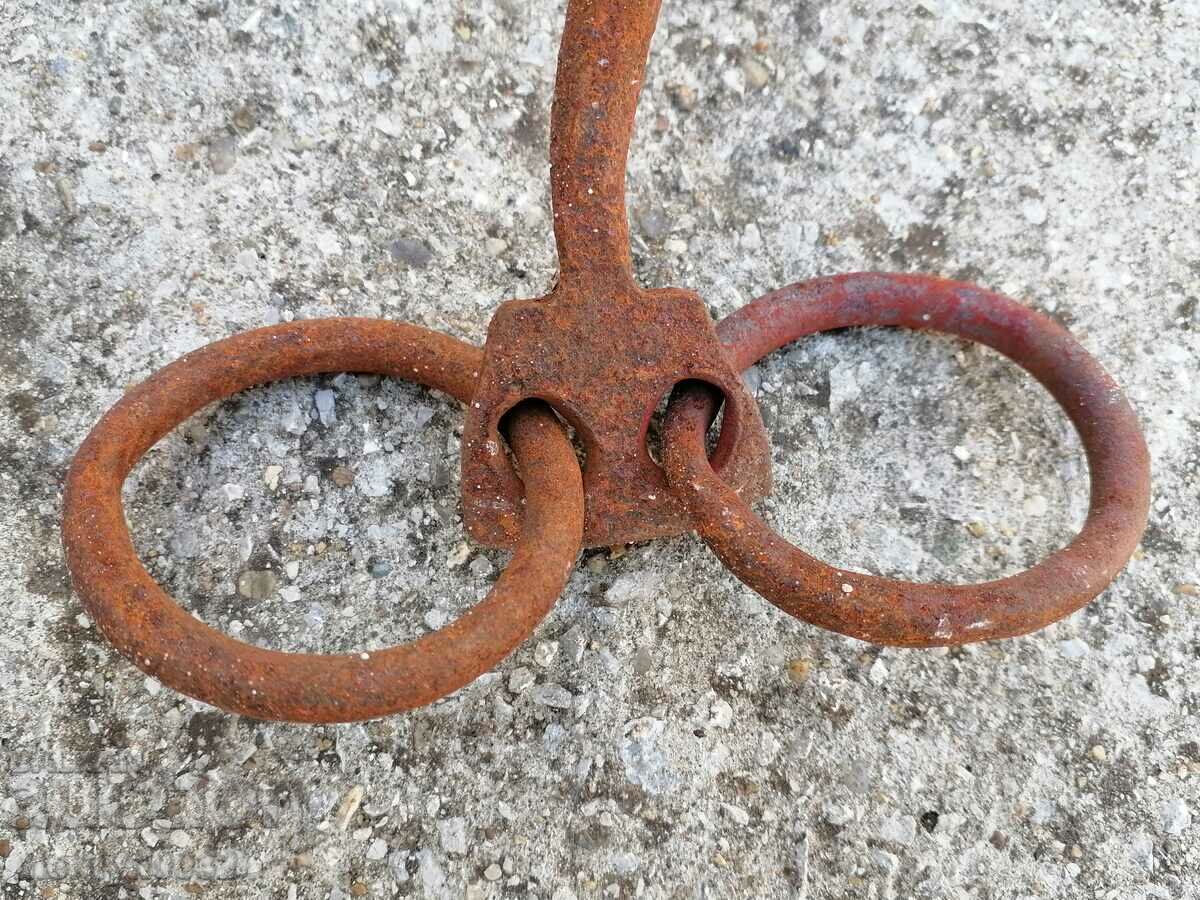 Metal rings, wrought iron for a wagon with price 36.00 BGN | € 18.41 Metal rings, wrought iron for a wagon with price 36.00 BGN | € 18.41
