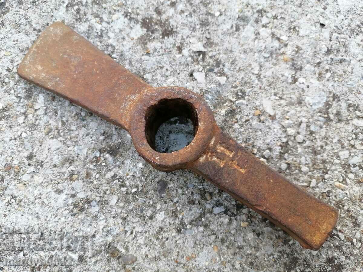 Old Bulgarian hammer hammer tool forged wrought iron with price 39.00 BGN | € 19.94 Old Bulgarian hammer hammer tool forged wrought iron with price 39.00 BGN | € 19.94