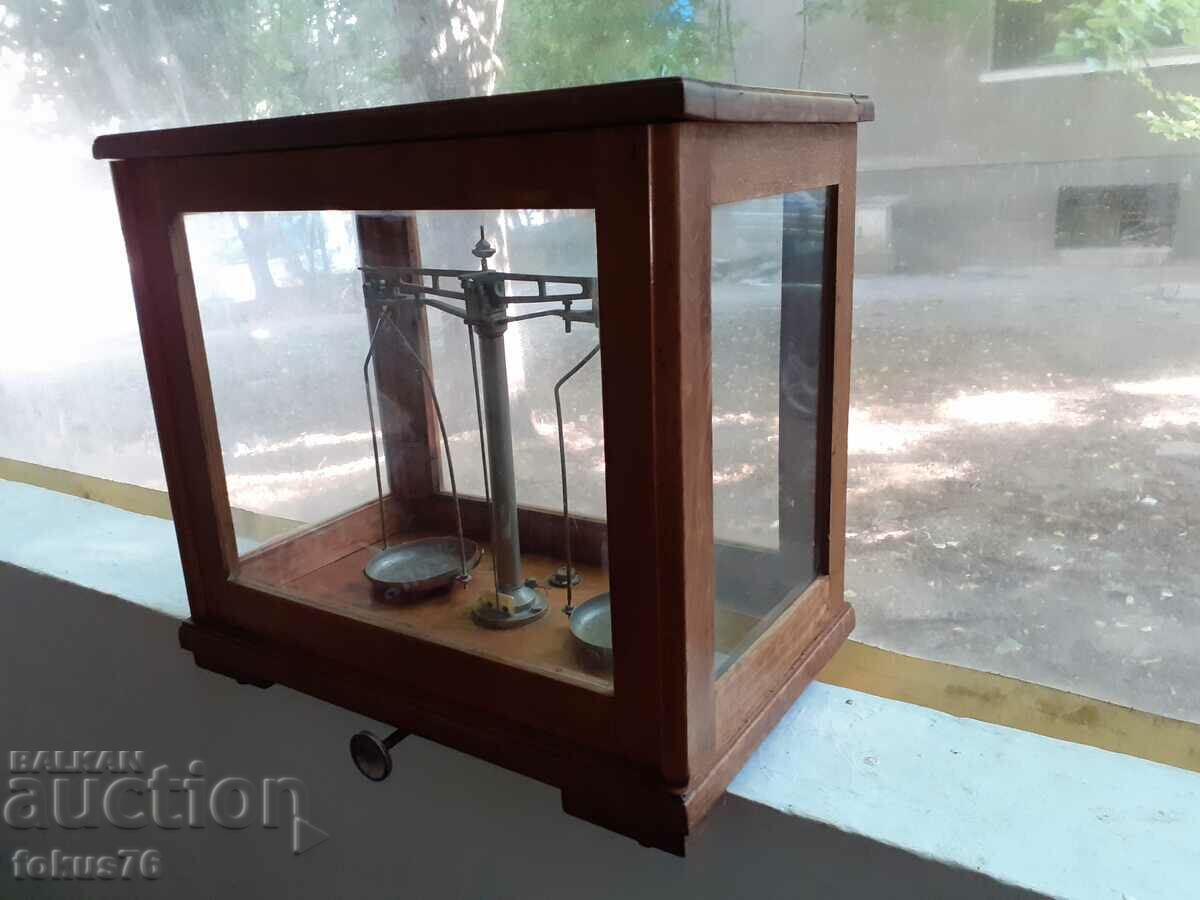 Old Bulgarian laboratory, medical, pharmacy scales with price 350.00 BGN | € 178.95 Old Bulgarian laboratory, medical, pharmacy scales with price 350.00 BGN | € 178.95