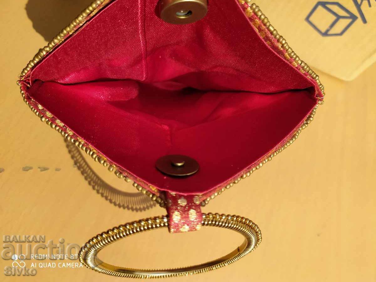 Delivery of Revival bachelorette bag unique for its age condition Delivery of Revival bachelorette bag unique for its age condition