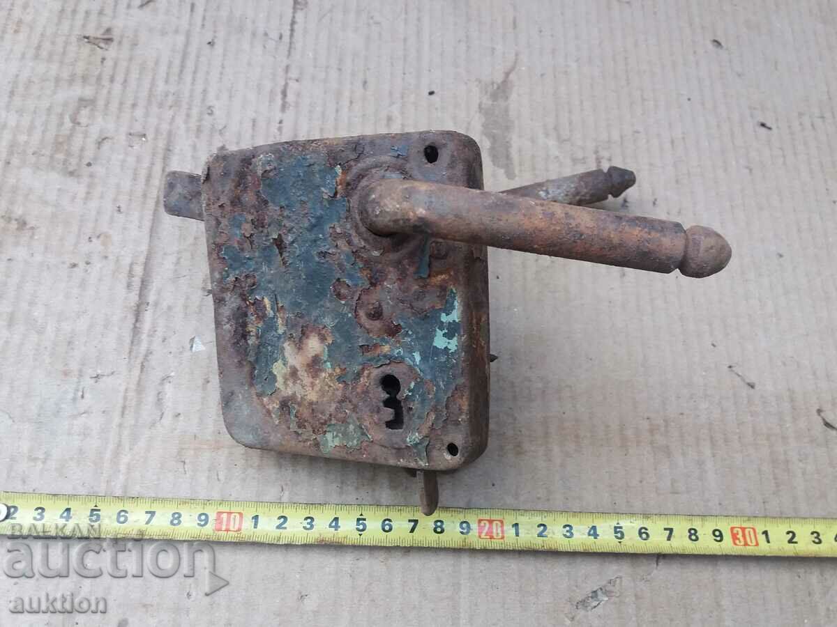 WROUGHT REVIVAL LOCK, LOCK with price 4.99 BGN | € 2.55 WROUGHT REVIVAL LOCK, LOCK with price 4.99 BGN | € 2.55