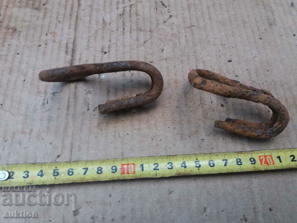 FORGED HOOKS, HANGS - 6 FORGED HOOKS, HANGS - 6