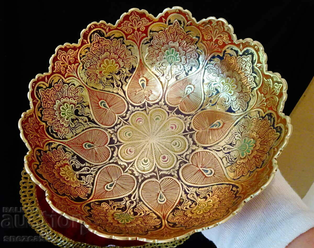 Δημοπρασία Μπρονζέ φρουτιέρα 720 g, σμάλτο κυττάρων.