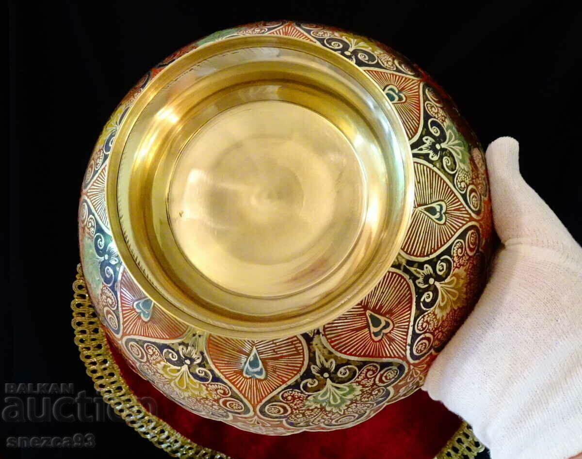 Παράδοση Μπρονζέ φρουτιέρα 720 g, σμάλτο κυττάρων.