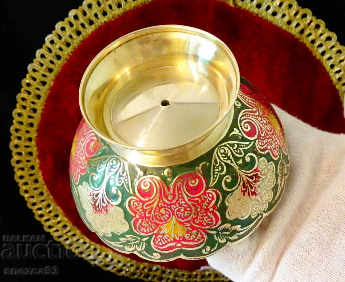 Bronze bonbonniere, cell enamel, peacock. - 6 Bronze bonbonniere, cell enamel, peacock. - 6