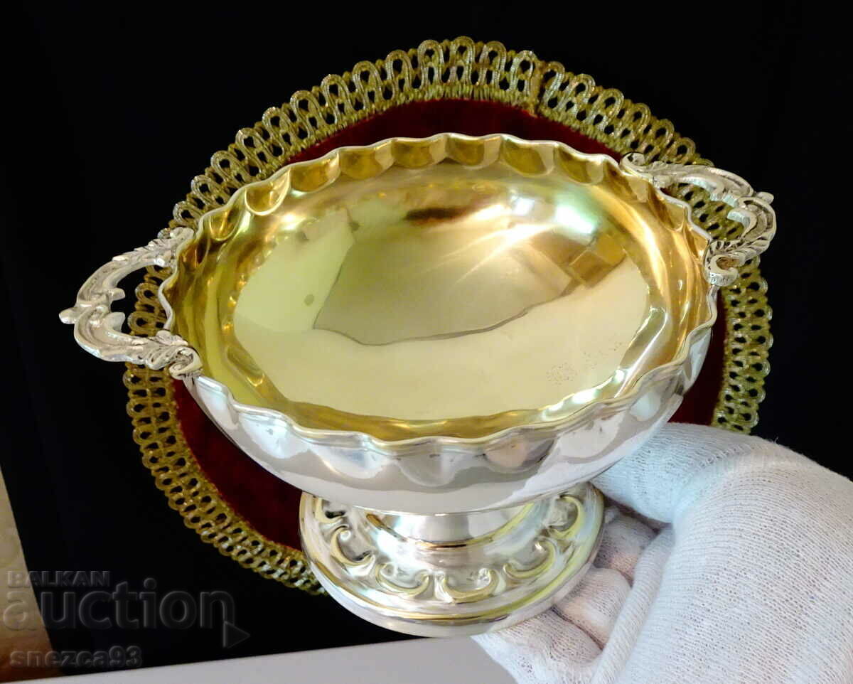 Auction Silver-plated fruit bowl, bonbonniere. Auction Silver-plated fruit bowl, bonbonniere.