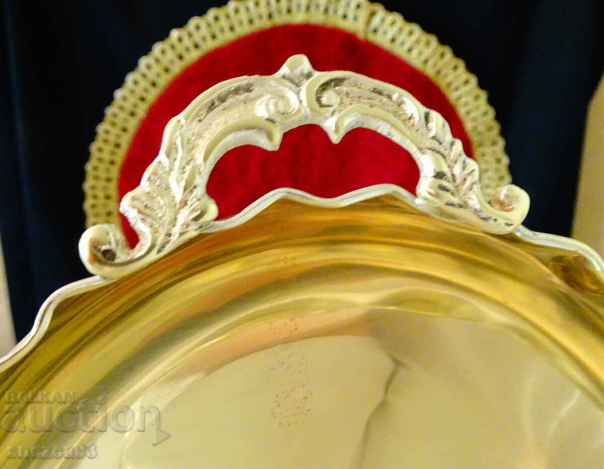 Delivery of Silver-plated fruit bowl, bonbonniere. Delivery of Silver-plated fruit bowl, bonbonniere.