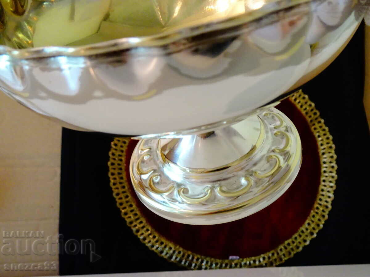 Silver-plated fruit bowl, bonbonniere. - 5 Silver-plated fruit bowl, bonbonniere. - 5