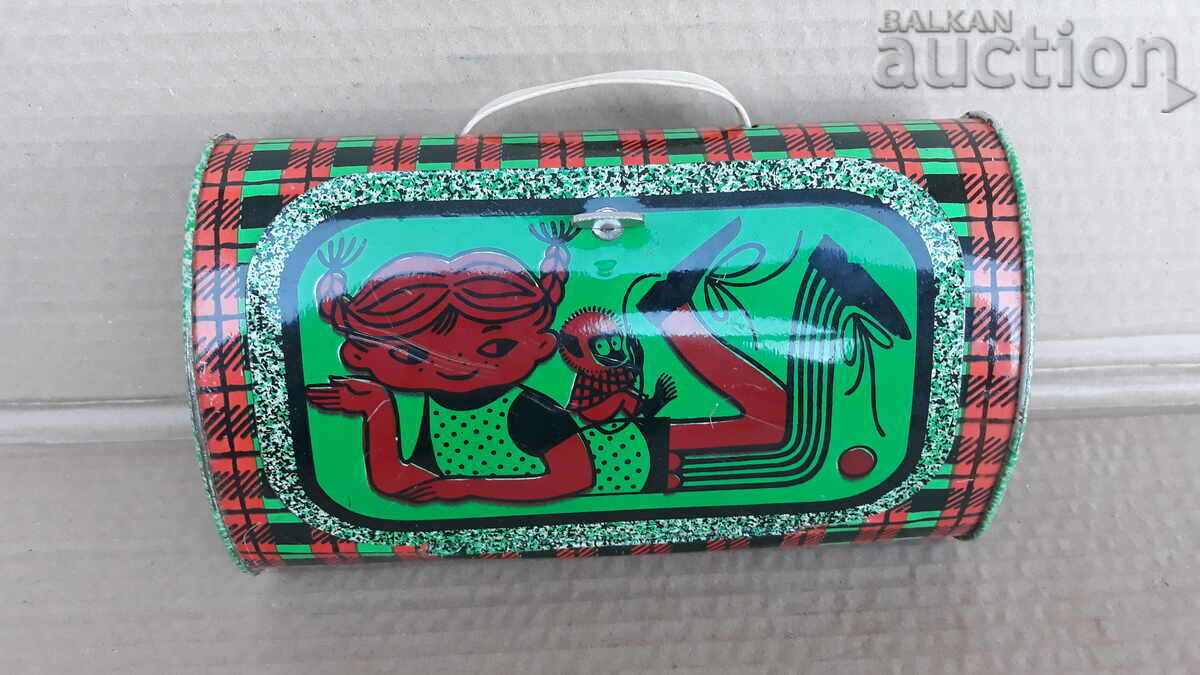 Auction  retro vintage children's food box 70s sheet metal toy