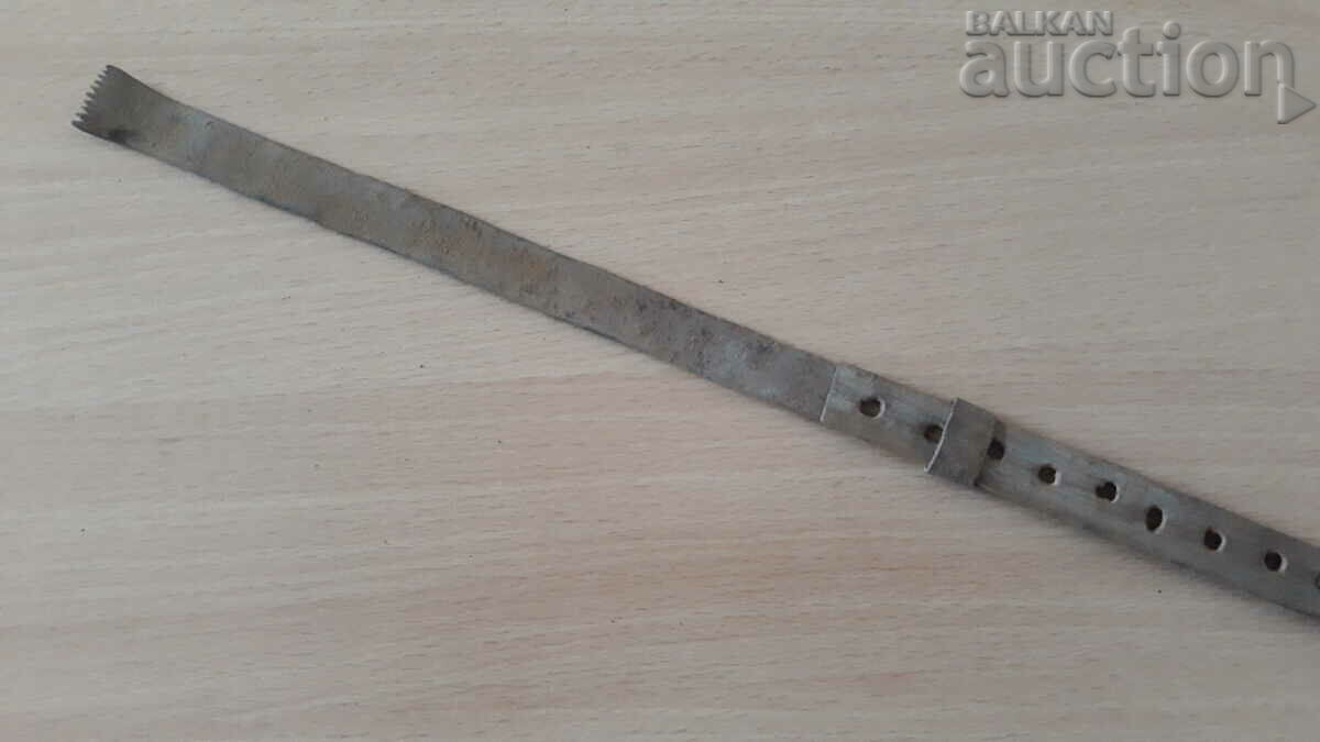 Auction a small yard for a loom from antiquity Auction a small yard for a loom from antiquity