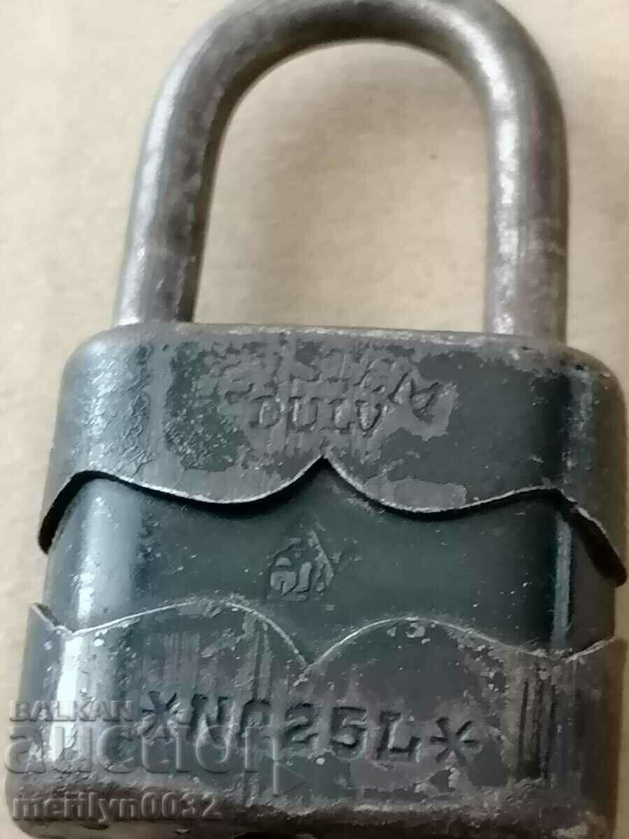 Delivery of 2 padlocks with 1 padlock padlock padlock latch Delivery of 2 padlocks with 1 padlock padlock padlock latch