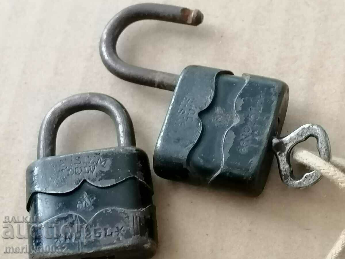 2 lacăte cu 1 lacăt zăvor lacăt - 5