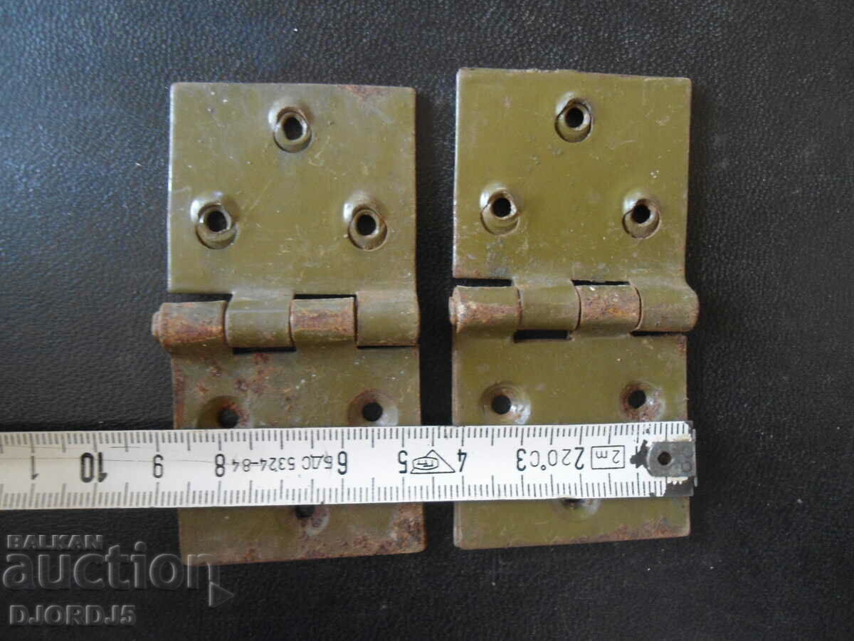 Auction Old hinges Auction Old hinges