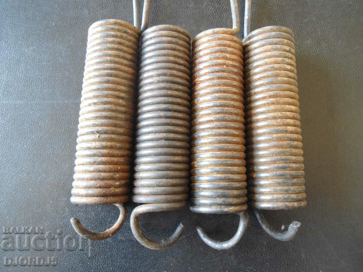 Стари пружини с цена 4.00 лв. | € 2.05 Стари пружини с цена 4.00 лв. | € 2.05