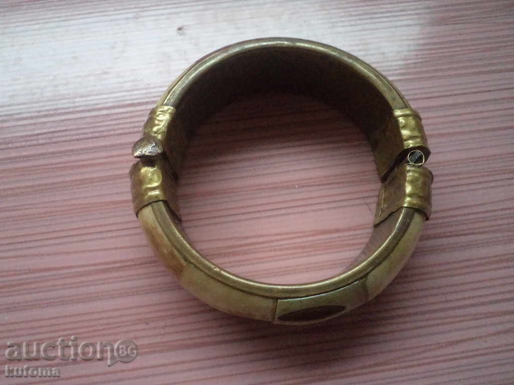 Old bracelet made of brass and ivory with price 24.99 BGN | € 12.78 Old bracelet made of brass and ivory with price 24.99 BGN | € 12.78