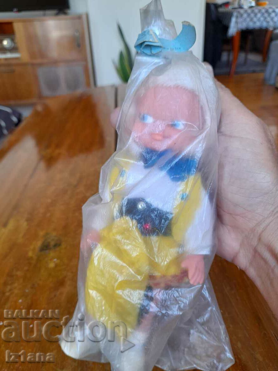 Δημοπρασία παλιά κούκλα Δημοπρασία παλιά κούκλα