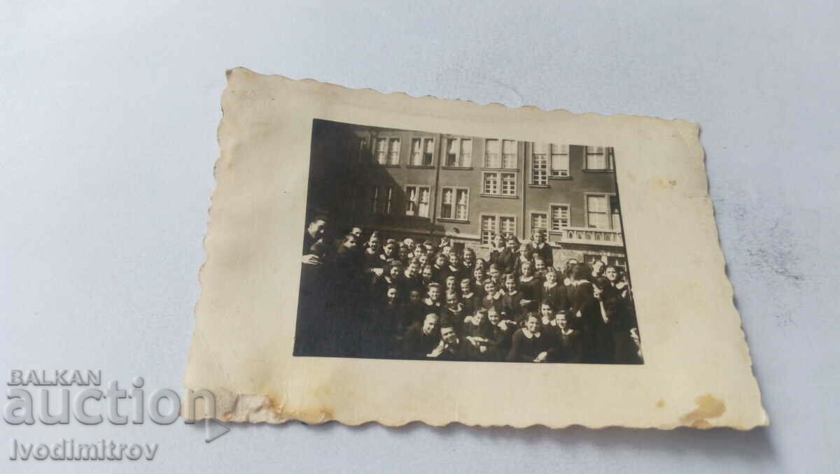 Foto Scolarie in curtea scolii