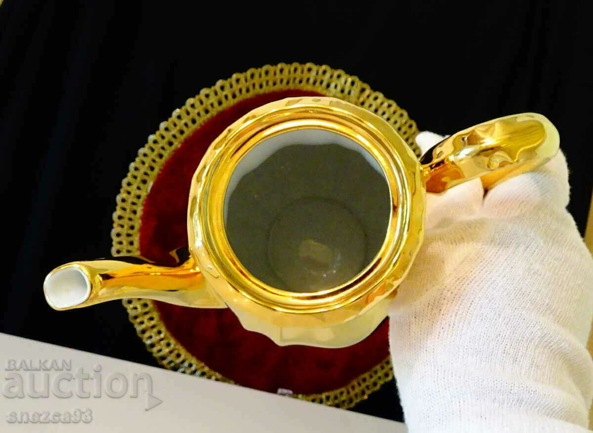 Jug 24k Gold, Bavarian porcelain. - 6 Jug 24k Gold, Bavarian porcelain. - 6