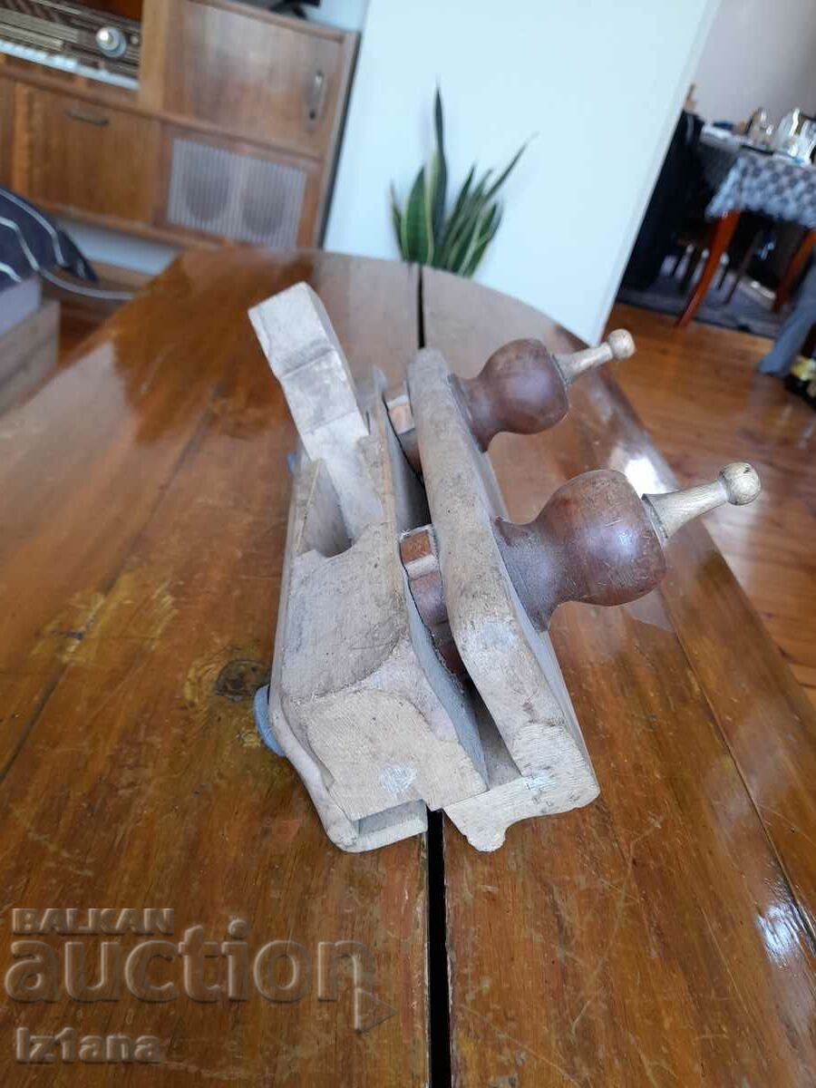 Auction Old carpentry grater Auction Old carpentry grater