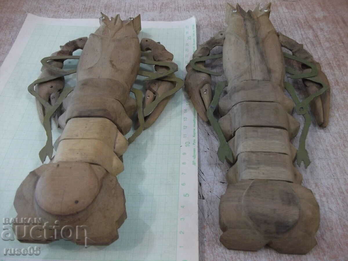 Lot of 2 pcs. wooden crabs with price 30.00 BGN | € 15.34